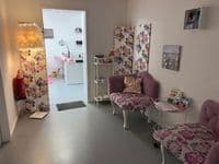 Kosmetikerin Natalie Gurkow - Gesichtspflege, Microneedling, Maniküre, Pediküre, Green Peel. Kosmetikstudio in München Solln