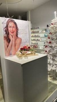 Profil-Institut by Sylvia Loh