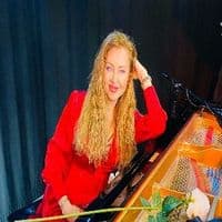 Marina Lebenson-Piano Artist 