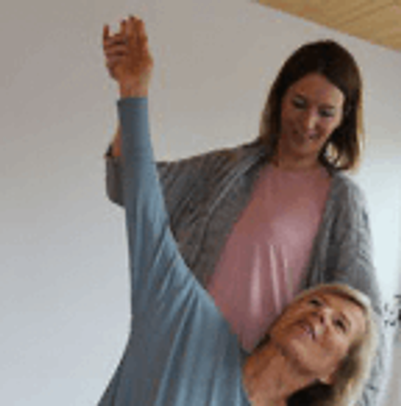 user-upload/business/work-media/8gthuyy3uev88cguvj92jp_alina_neumann kleina yoga.png