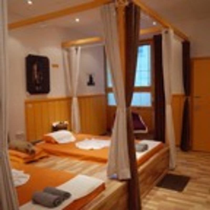 user-upload/business/work-media/dt035b4m36gk14twv9yfs_lawan_balcerek sawadee traditionelle thai-massage.jpeg