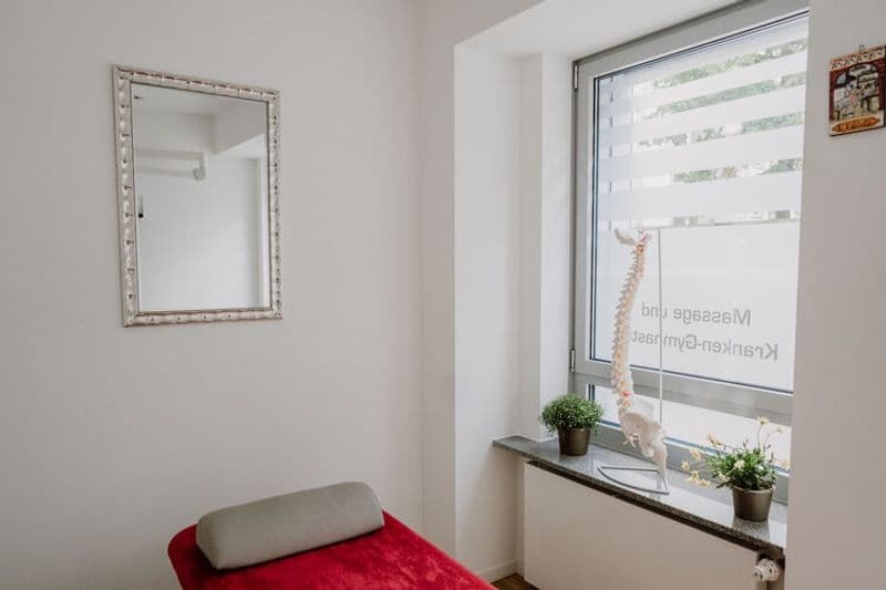 user-upload/business/work-media/kh1ukdmdddjg9hj06nrmcs_sandra_m. leal physiotherapie.jpeg