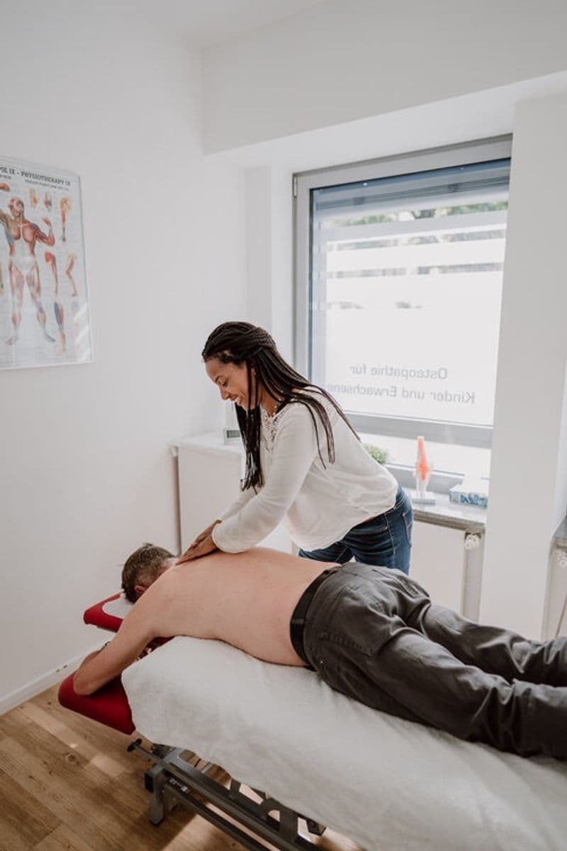 user-upload/business/work-media/kpo2grbuj4bnbhcn5v7o_sandra_m. leal physiotherapie.jpeg